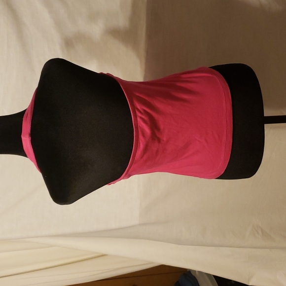 Pink  halter top - Picture 3 of 5